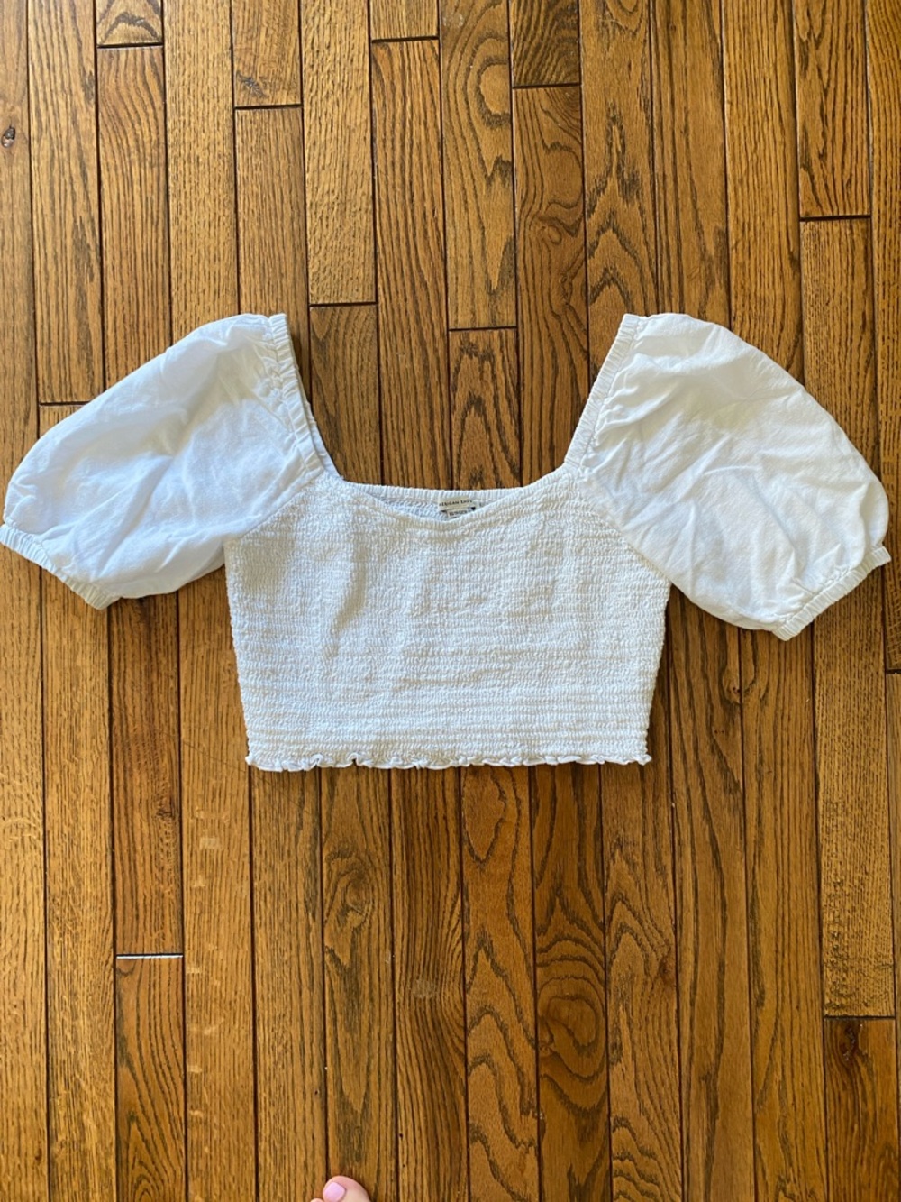 American Eagle Outfitters White Puff-Sleeve Smocked Crop Top